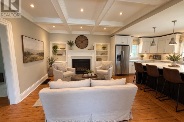 Living room - 14065 Old Simcoe Road, Scugog, ON L9L1C1 Photo 3