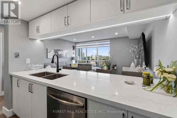 Laundry room - 1407 - 101 Subway Crescent, Toronto, ON M9B6K4 Photo 5