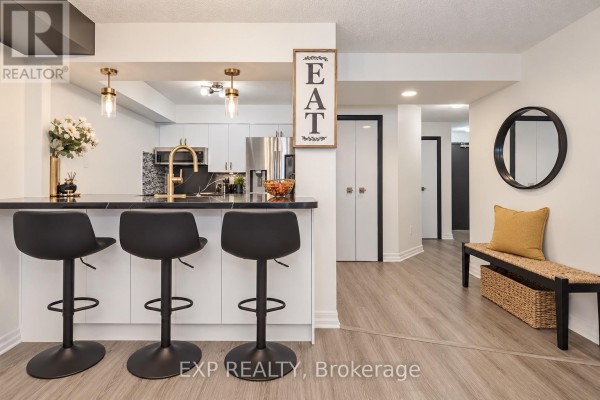 1407 - 3 Hickory Tree Road, Toronto, ON M9N3W5 Photo 5