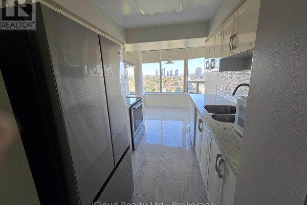1407 - 700 Constellation Drive, Mississauga, ON L5R3G8 Photo 2