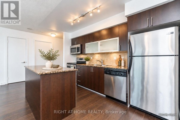 Bedroom 2 - 1407 - 80 Western Battery Road, Toronto, ON M6K3S1 Photo 5