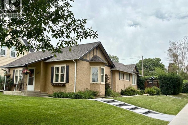 1407 4 Avenue S, Lethbridge, AB, photo 3