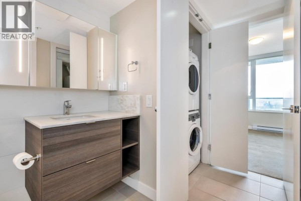 1407 602 Como Lake Avenue, Coquitlam, BC V3J0G2 Photo 5