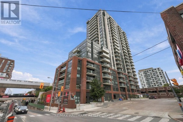 Living room - 1408 - 1420 Dupont Street, Toronto, ON M6H4J8 Photo 3