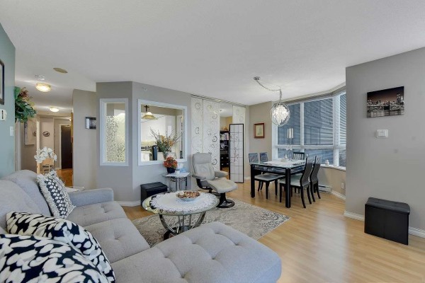 1408 10082 148 Street, Surrey, BC, photo 2