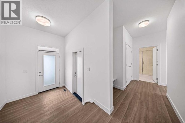 1408 South Point Villas Sw, Airdrie, AB, photo 3