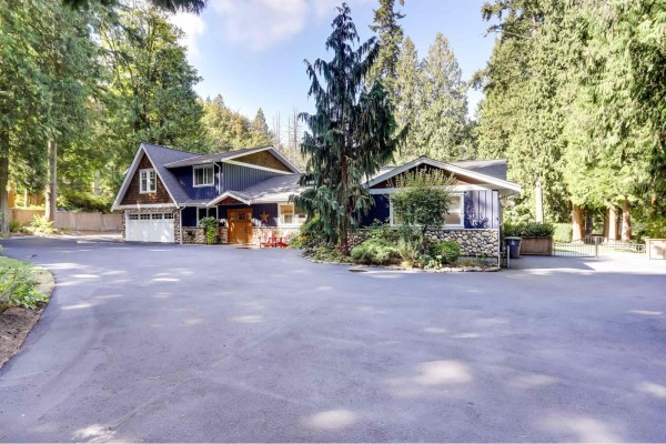 14084 Greencrest Drive, Surrey, BC V4P1L6 Photo 2