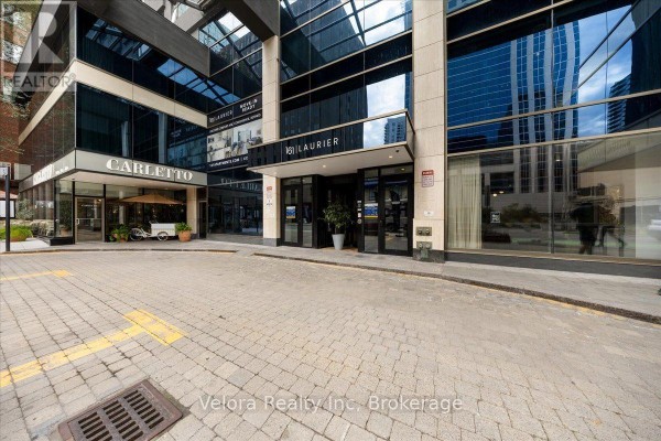 1409 - 161 Laurier Avenue W, Ottawa, ON K1P5J2 Photo 2