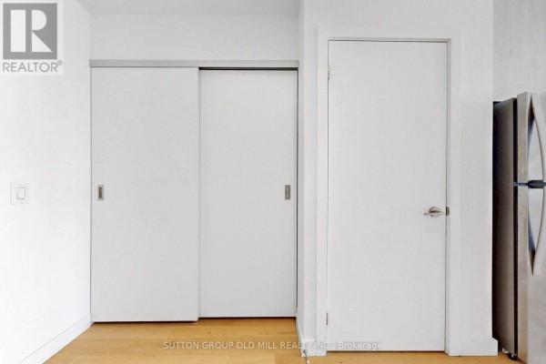 1409 - 2a Church Street, Toronto, ON M5E0E1 Photo 5