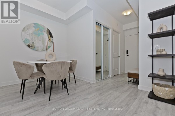 Kitchen - 1409 - 4655 Metcalfe Avenue, Mississauga, ON L5M0Z7 Photo 3