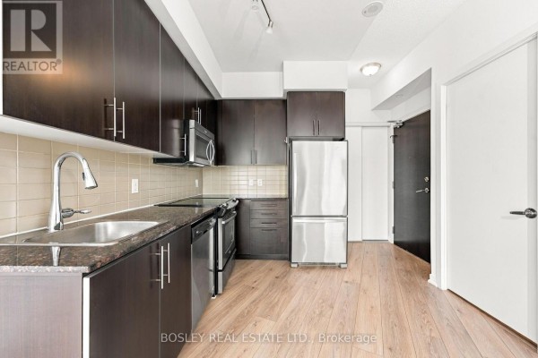Laundry room - 1409 - 60 Berwick Ave Avenue, Toronto, ON M5P0A3 Photo 5