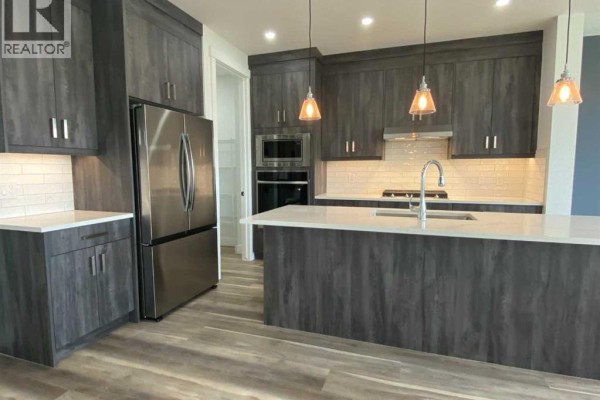 1409 Aldrich Place Sw, Carstairs, AB, photo 3