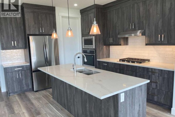 Foyer - 1409 Aldrich Place Sw, Carstairs, AB T0M0N0 Photo 5
