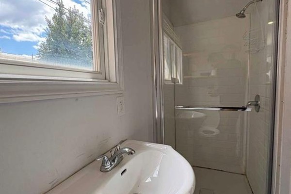 Bedroom - 1409 Langlois Unit# Upper, Windsor, ON N8X4L9 Photo 5