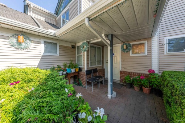 141 14154 103 Avenue, Surrey, BC V3T4Z6 Photo 3