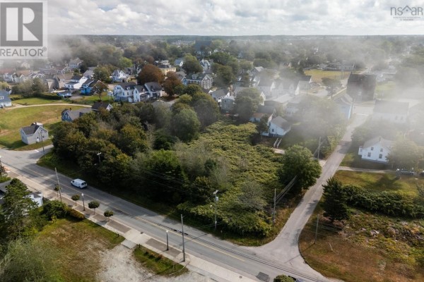 141-149 Water Street, Yarmouth, NS B5A2Y5 Photo 2