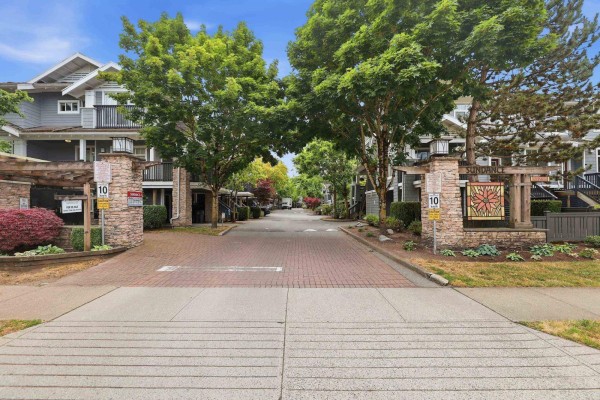 141 15236 36 Avenue, Surrey, BC V3Z2B3 Photo 2