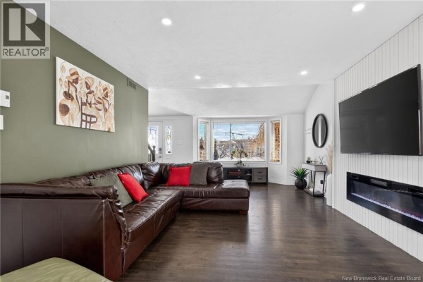 Bonus Room - 141 Gaspe Street, Dieppe, NB E1A1W4 Photo 5