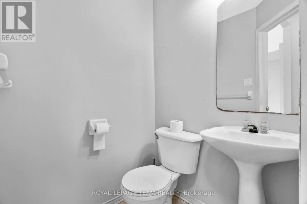 Kitchen - 141 Hearst Way, Ottawa, ON K2L4G5 Photo 5