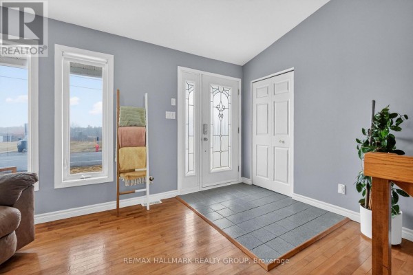 Primary Bedroom - 141 Jessup's Falls Road, Alfred And Plantagenet, ON K0B1L0 Photo 4