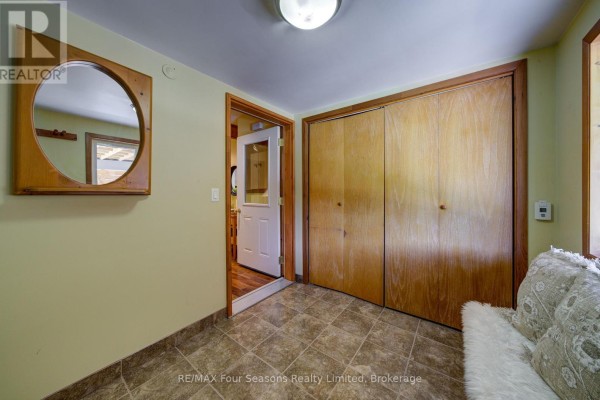 Living room - 141 Jozo Weider Boulevard, Blue Mountains, ON L9Y0P7 Photo 5