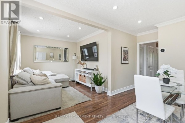 141 Mcanulty Boulevard, Hamilton, ON, photo 2