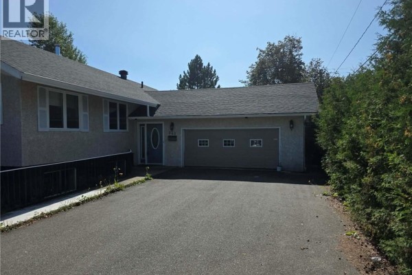 141 Neil, Bathurst, NB, photo 2