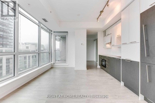 1410 - 199 Richmond Street W, Toronto, ON, photo 3