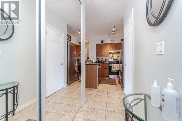 Den - 1410 - 38 Fontenay Court, Toronto, ON M9A5H5 Photo 4