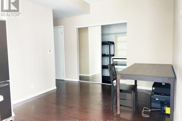 Bedroom 2 - 1410 - 832 Bay Street, Toronto, ON M5S1Z6 Photo 5