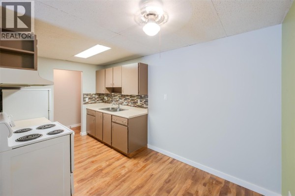 Primary Bedroom - 1410 Penticton Avenue Unit# 211, Penticton, BC V2A2N5 Photo 4