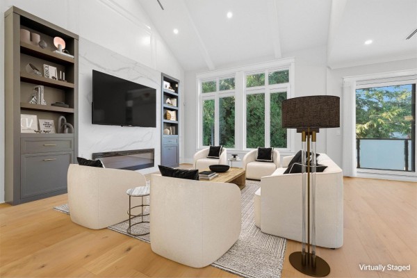 14107 34a Avenue, Surrey, BC V4P0A8 Photo 2