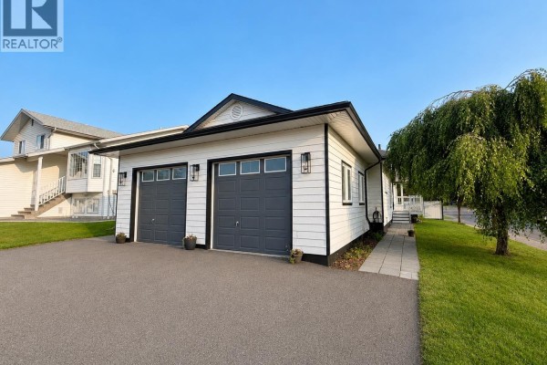 Primary Bedroom - 1411 Driftwood Crescent, Smithers, BC V0J2N0 Photo 4