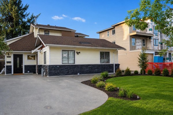 14115 110 Avenue, Surrey, BC V3R1Z3 Photo 3