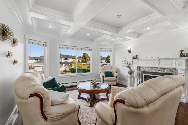 14120 88a Avenue, Surrey, BC V3V7W5 Photo 3
