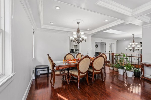 14120 88a Avenue, Surrey, BC V3V7W5 Photo 5