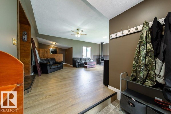 Primary Bedroom - 14130 Twp Rd 544, Rural Yellowhead, AB T7E3W9 Photo 4