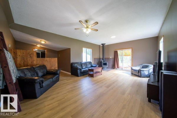 Bedroom 2 - 14130 Twp Rd 544, Rural Yellowhead, AB T7E3W9 Photo 5