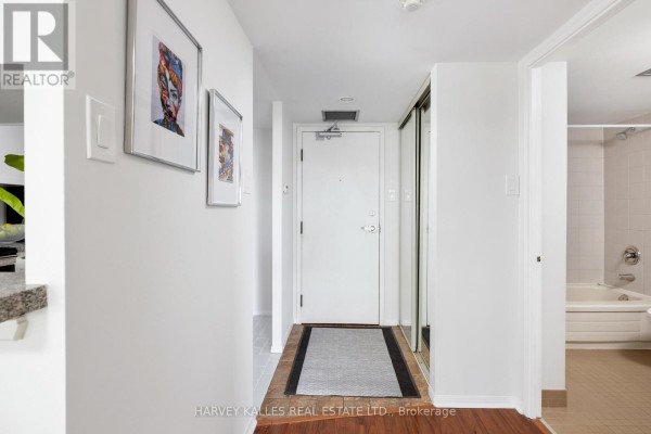 Bedroom - 1414 - 705 King Street W, Toronto, ON M5V2W8 Photo 5