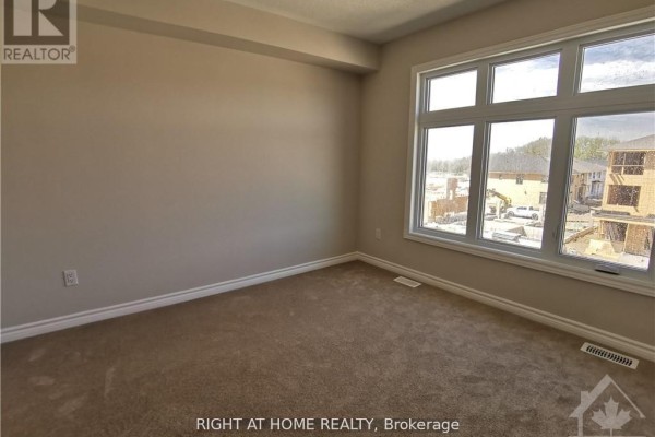 1414 Hemlock Road, Ottawa, ON K1K5A8 Photo 5