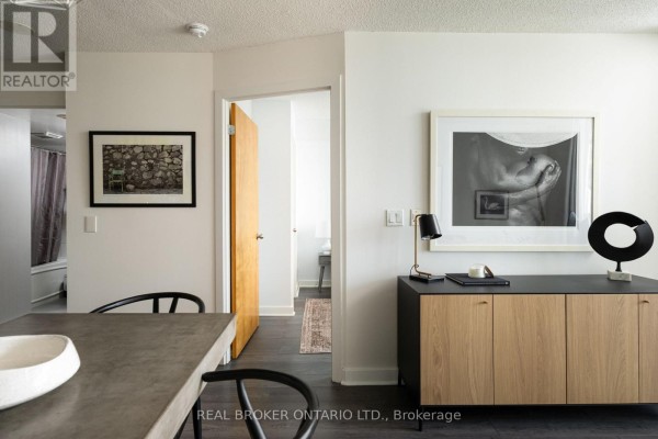 Bathroom - 1416 - 255 Richmond Street E, Toronto, ON M5A4T7 Photo 5