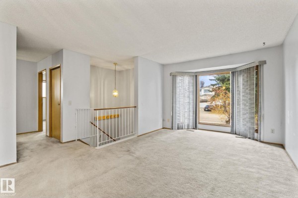 Primary Bedroom - 1416 49a St Nw, Edmonton, AB T6L6H6 Photo 4