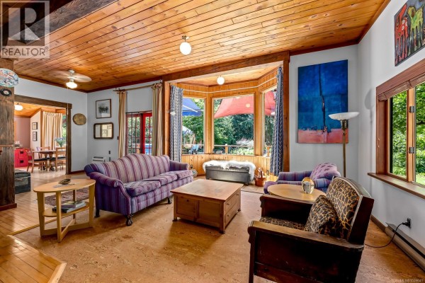 Kitchen - 1416 Robertson Rd, Cortes Island, BC V0P1Z0 Photo 3