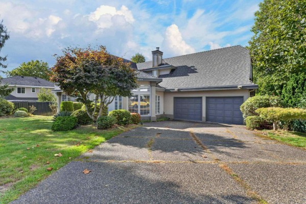 14168 85a Avenue, Surrey, BC V3W2T4 Photo 2
