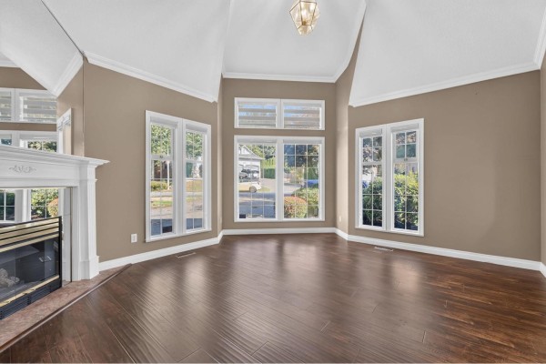 14168 85a Avenue, Surrey, BC V3W2T4 Photo 4