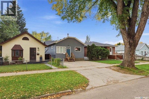 Bedroom - 1417 G Avenue N, Saskatoon, SK S7L2A8 Photo 3