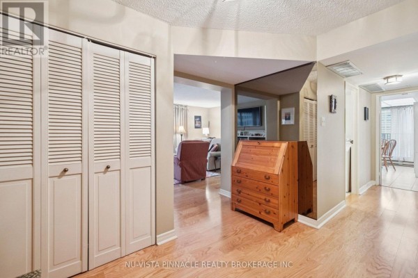 Primary Bedroom - 1418 - 55 Harbour Square, Toronto, ON M5J2L1 Photo 5