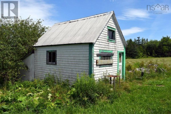 Porch - 1419 Portage Road, Orangedale East, Whycocomagh Portage, NS B0E3M0 Photo 3