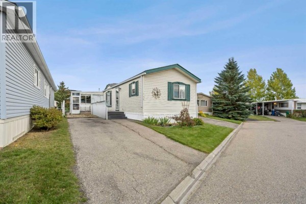 142, 99 Arbour Lake Road, Calgary, AB, photo 2