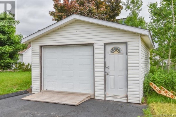 142 5 Eme Rue, Shippagan, NB, photo 2